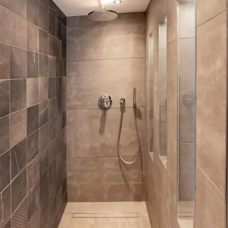 Eifelhoehe Puetzer * 헬렌탈